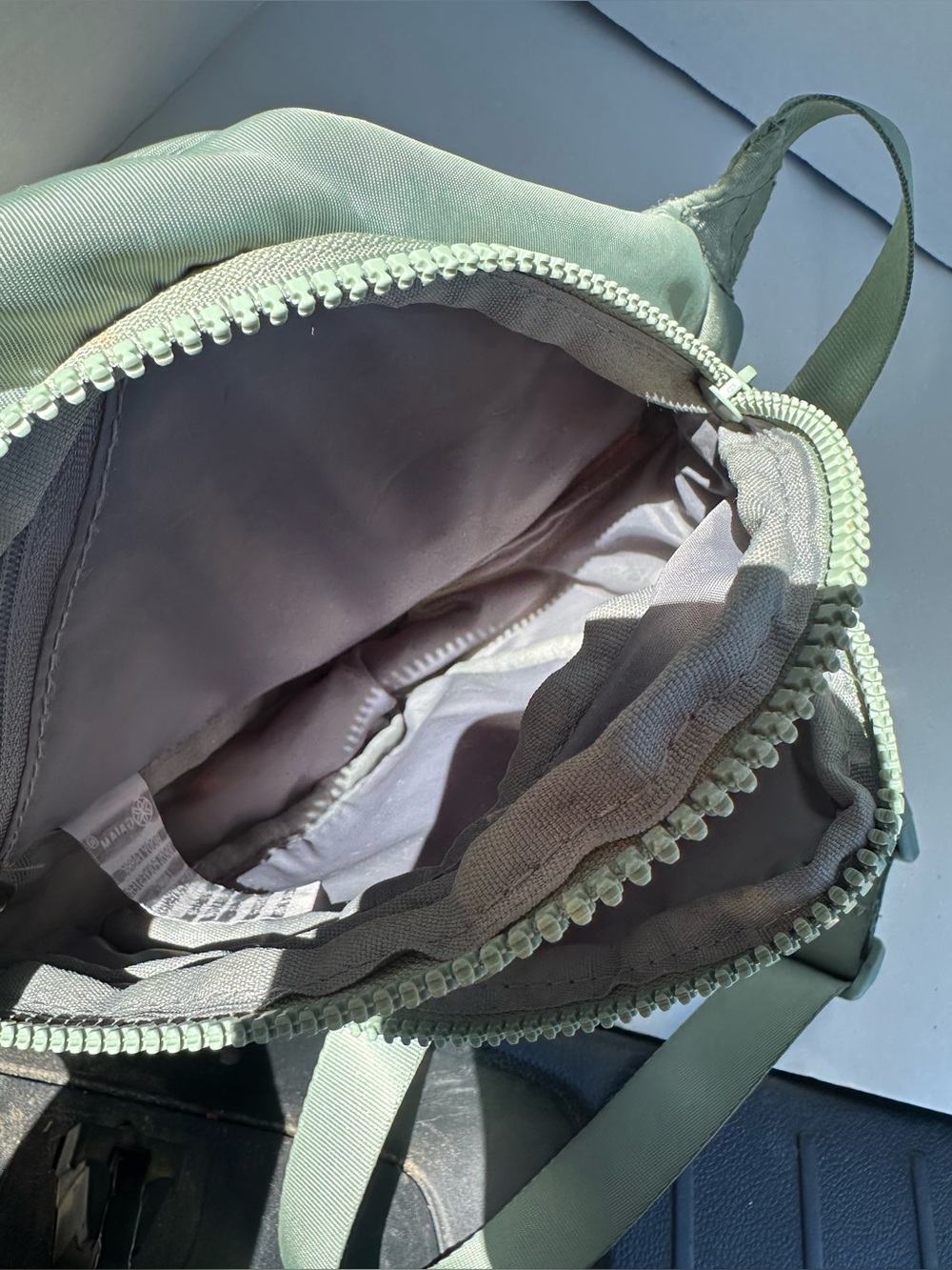 Gaiam Festival Sling Bag Green Mint Condition - Picture 4 of 4